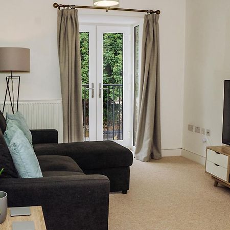 Beautiful, Contemporary 3 Bedroom Apartment バース エクステリア 写真