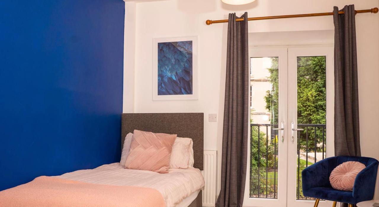 Beautiful, Contemporary 3 Bedroom Apartment バース エクステリア 写真