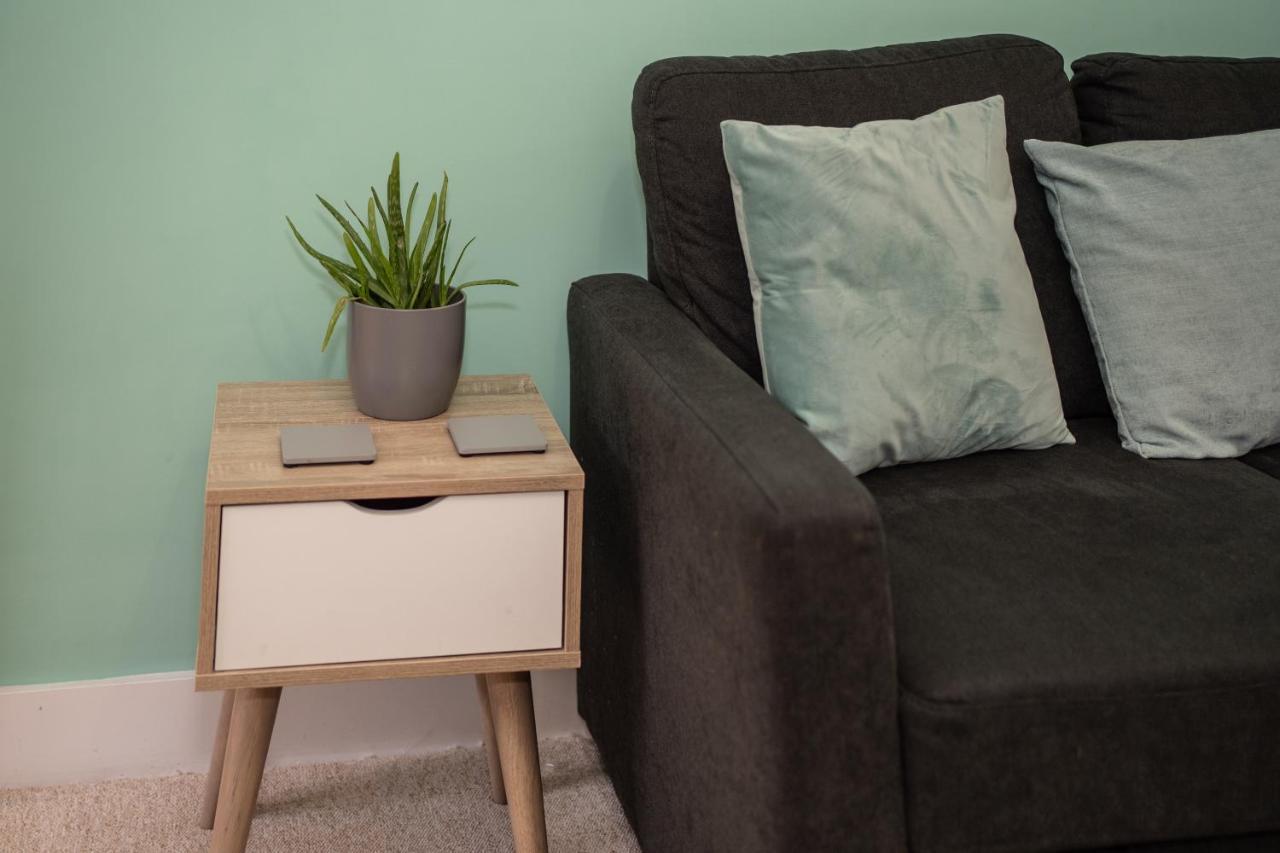 Beautiful, Contemporary 3 Bedroom Apartment バース エクステリア 写真