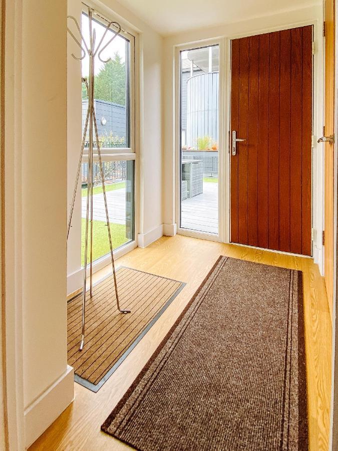 Beautiful, Contemporary 3 Bedroom Apartment バース エクステリア 写真