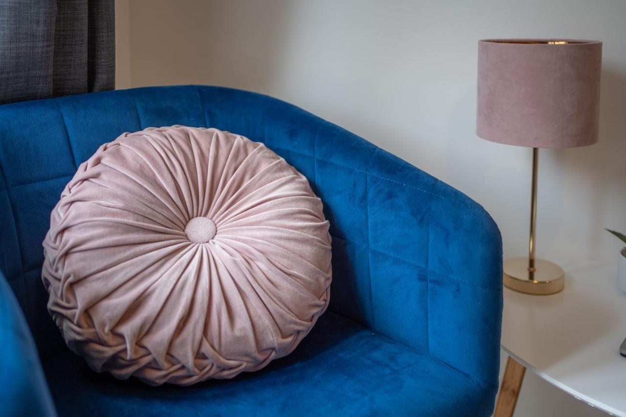 Beautiful, Contemporary 3 Bedroom Apartment バース エクステリア 写真