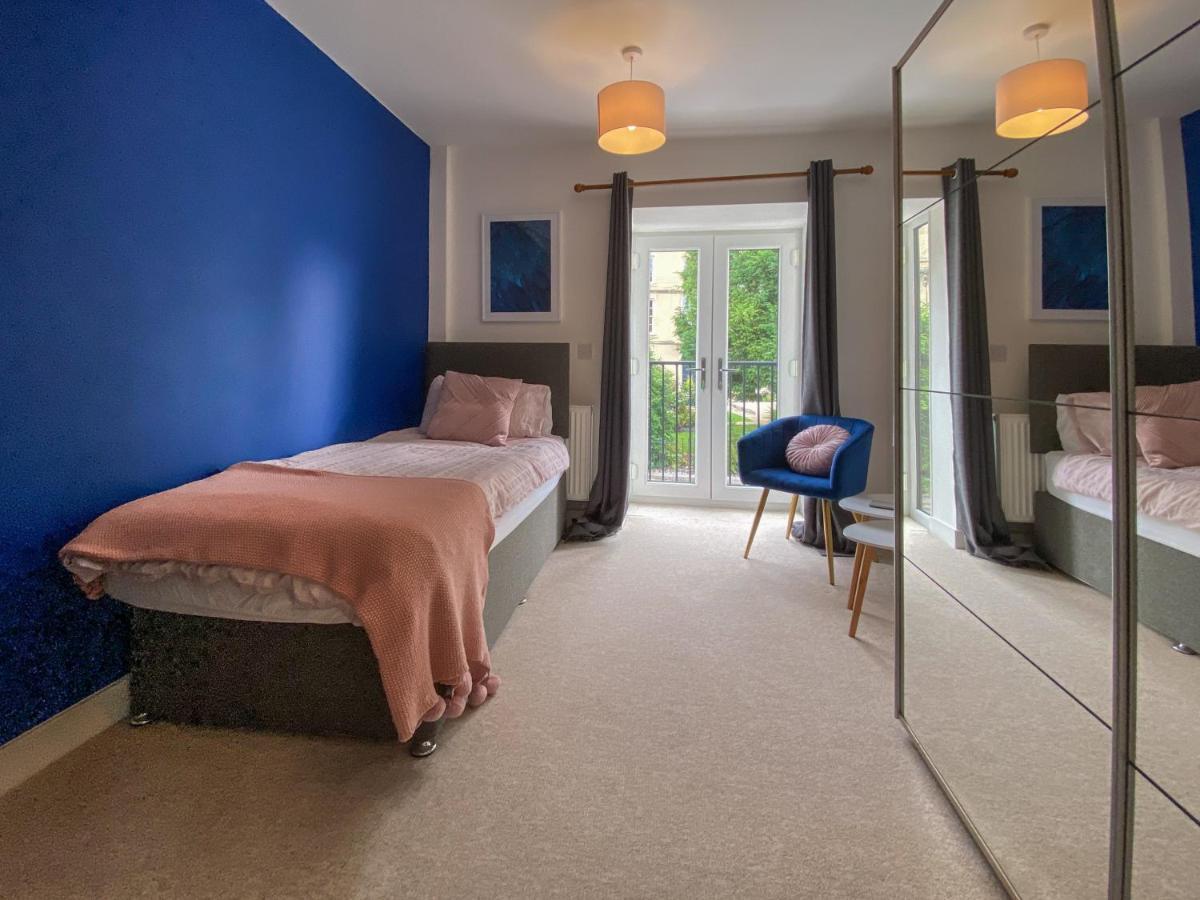 Beautiful, Contemporary 3 Bedroom Apartment バース エクステリア 写真